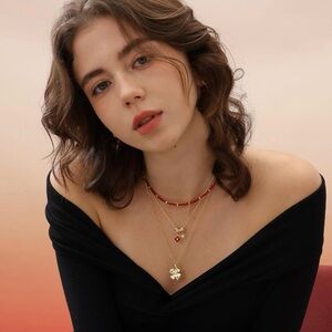 Good Fortune Gold Clover Pendant and Red Agate Layered Necklaces